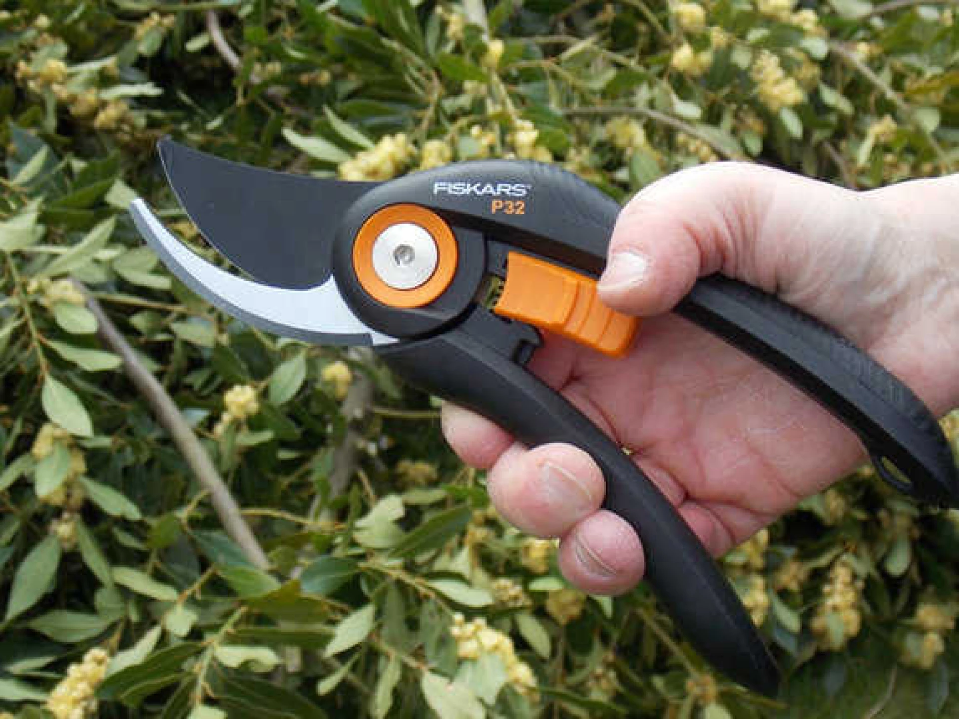 FISKARS Makaze vocarske Solid P32 - Slika 4
